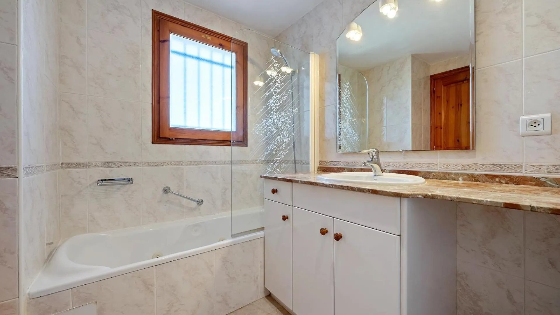 Hauzify I Casa Marinada Villa Palamos 0*,