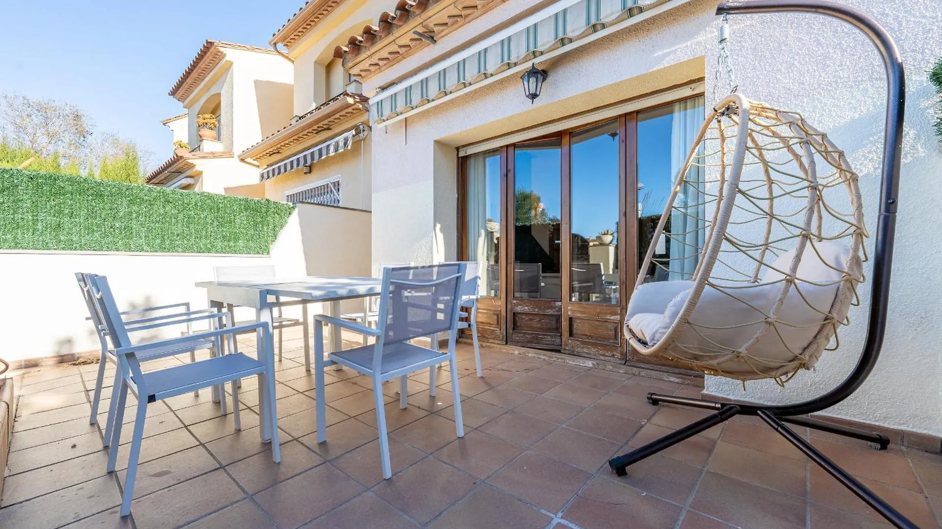 Hauzify I Casa Marinada location